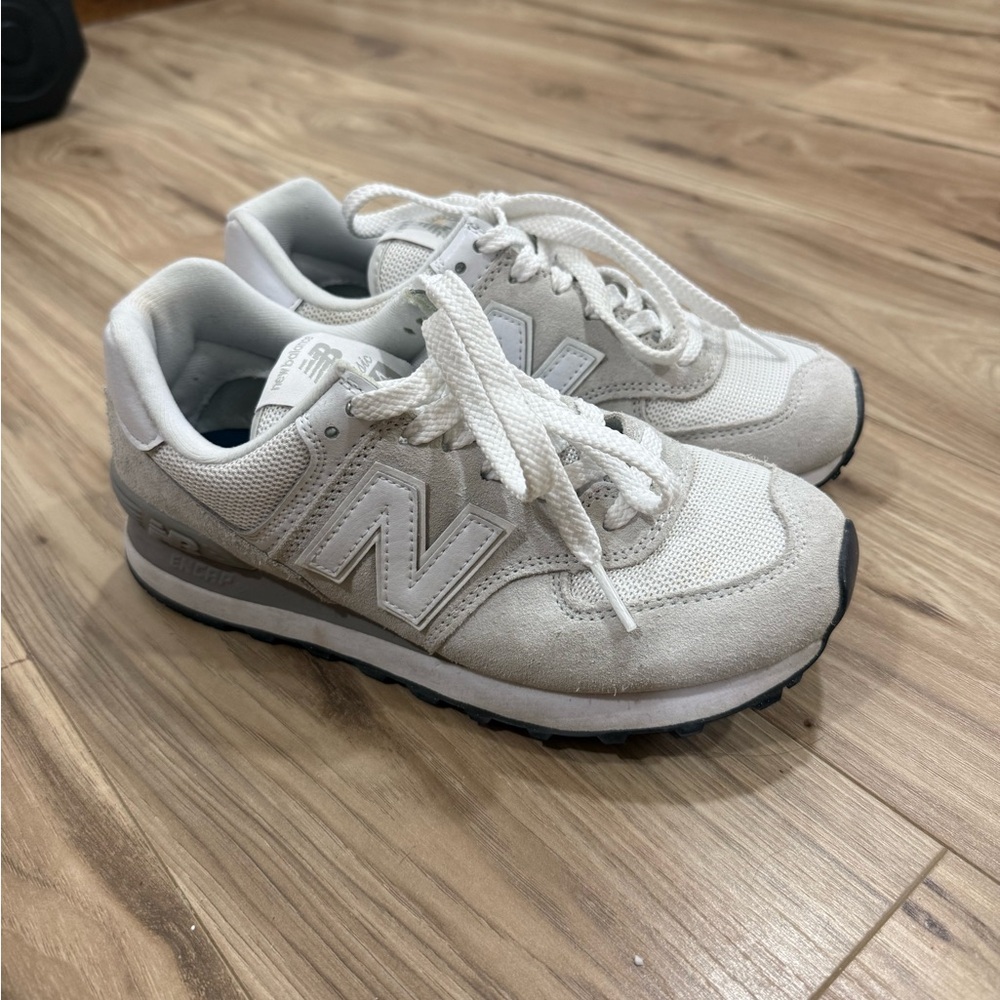 New Balance 574 Women's Sneakers
